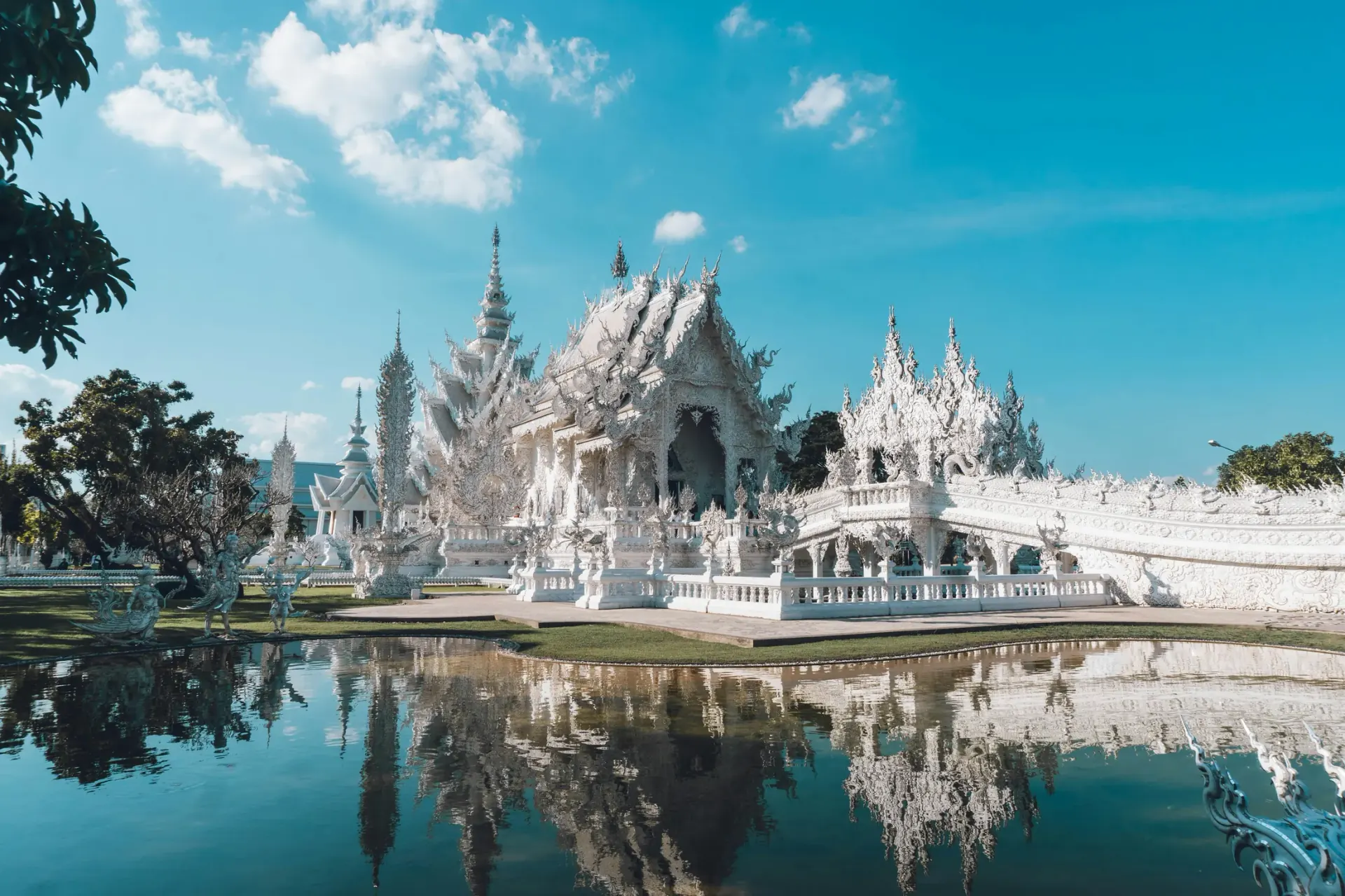 White Temple architecture in Chiang Rai, Thailand