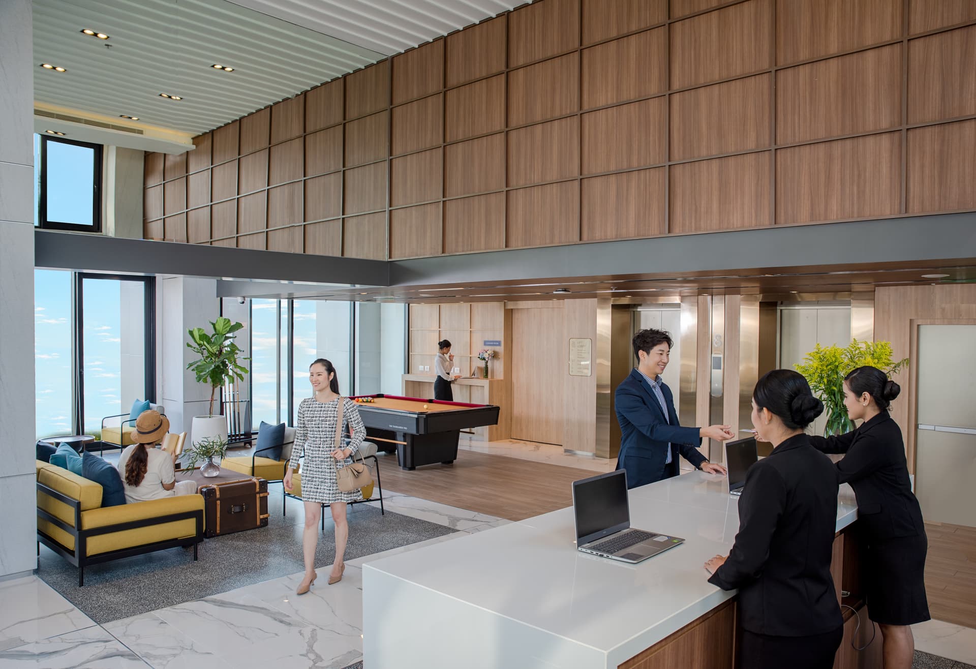 Concierge service desk at Amanta Sathorn