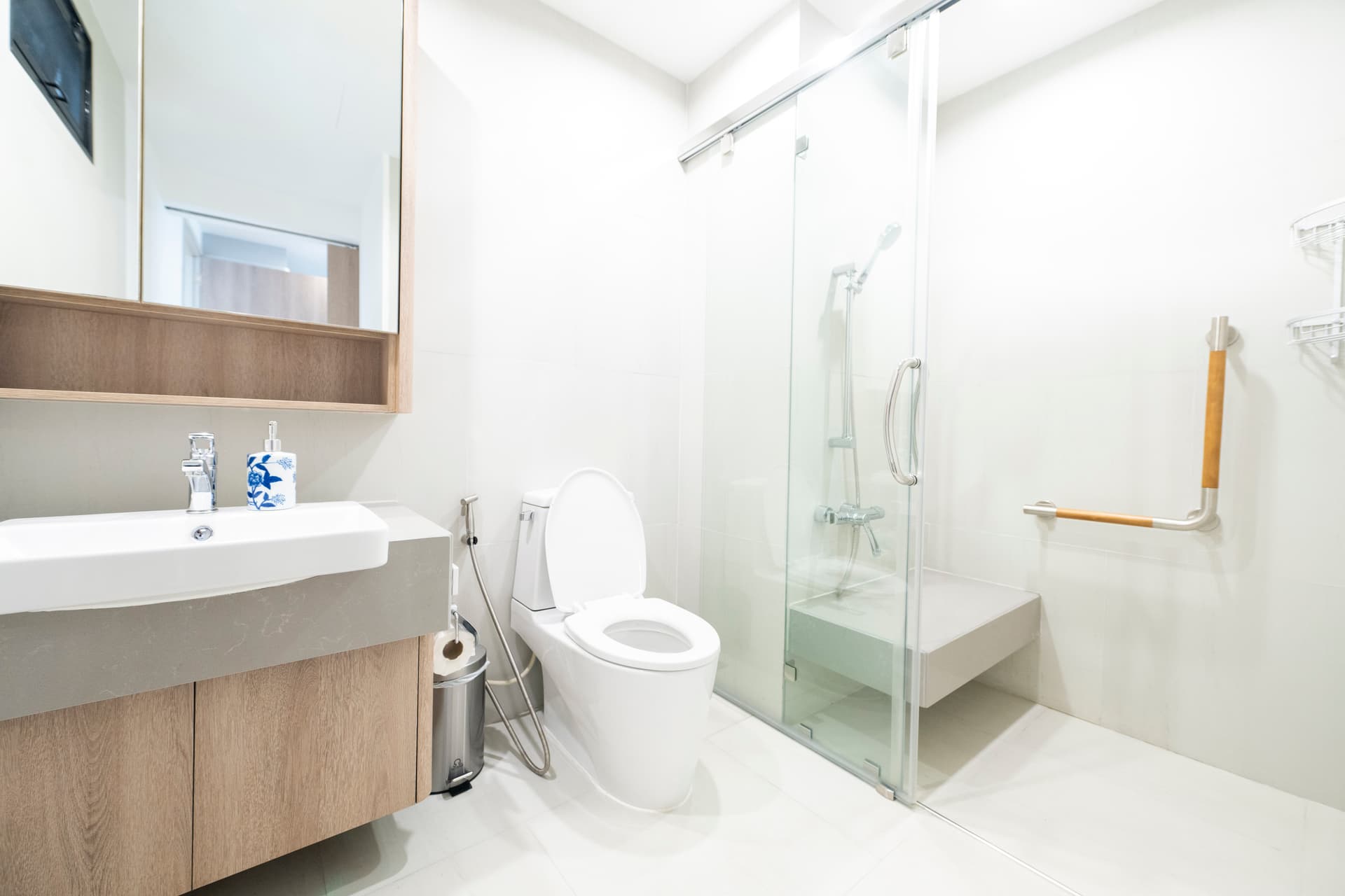 Full bathroom view in Bangkok apartment