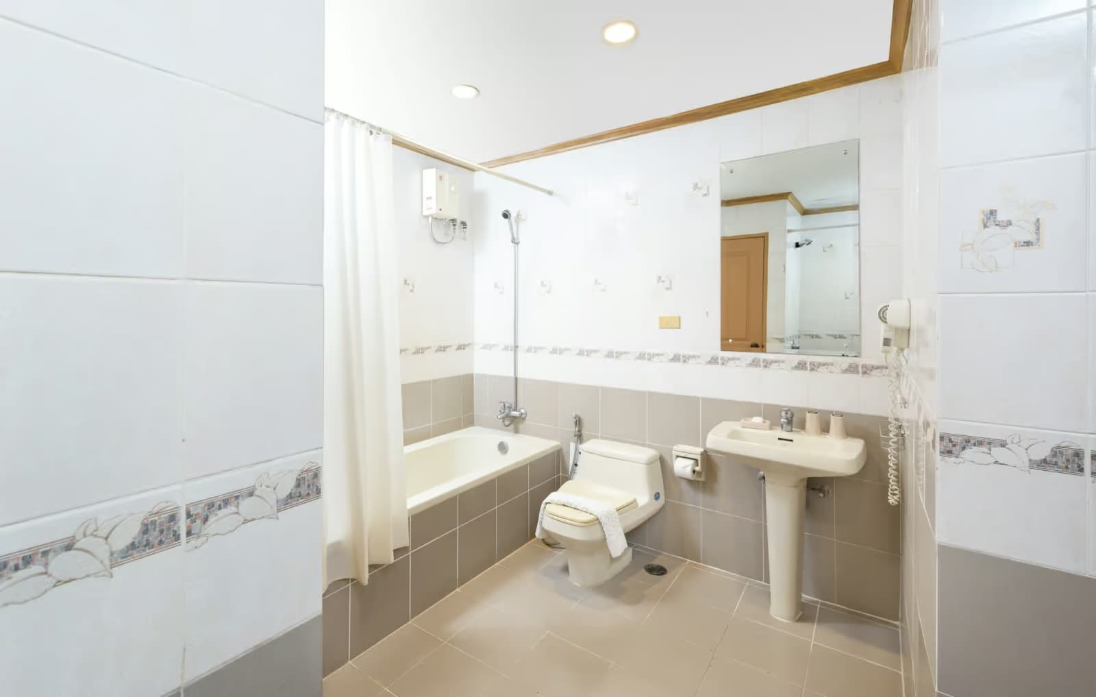 Bathroom in 1 Bedroom at Riverine Place